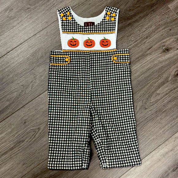 Adorable black and white gingham smocked romper with embroidered pumpkins - Picture 1 of 5